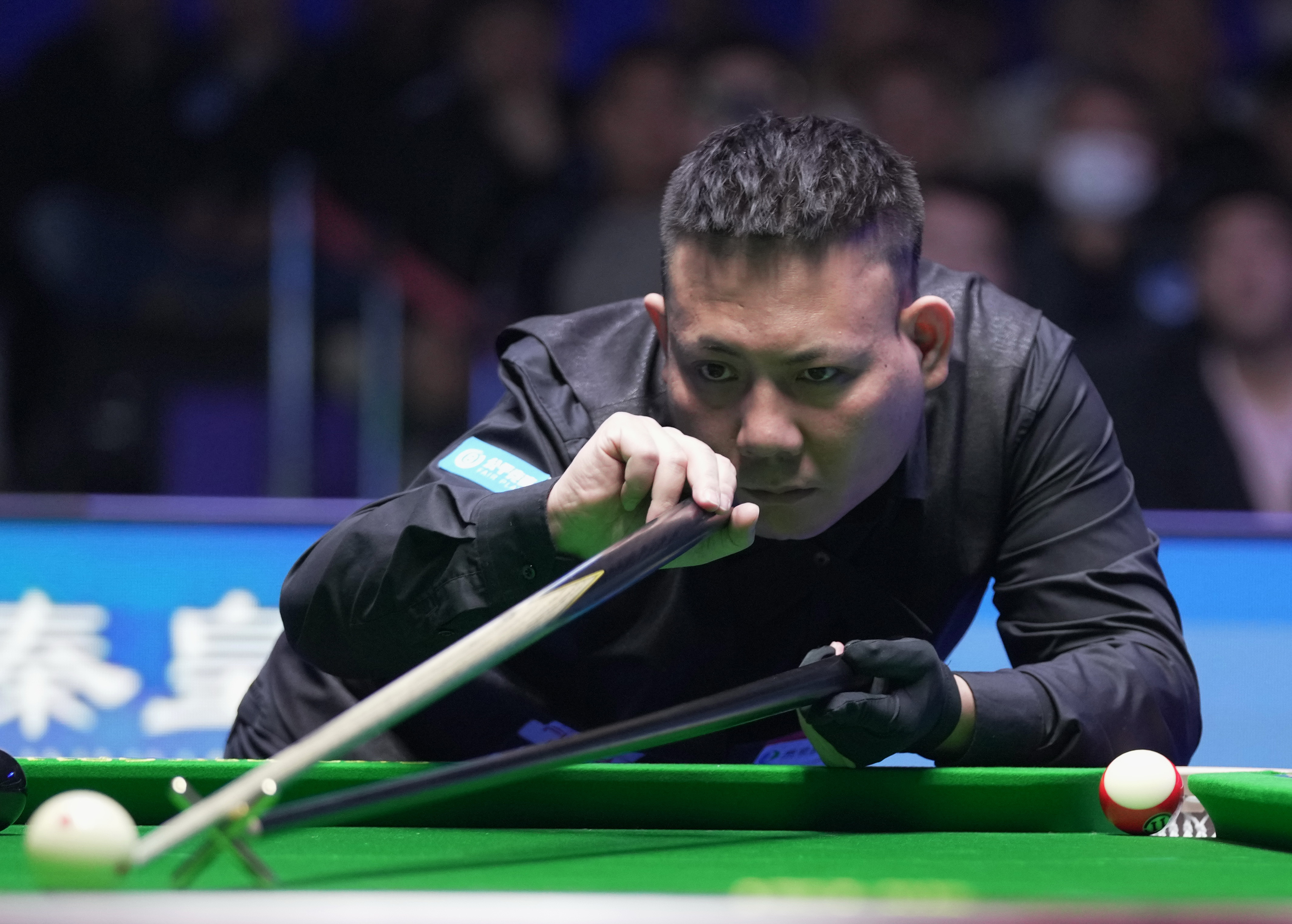 截楼梯上 截楼梯上